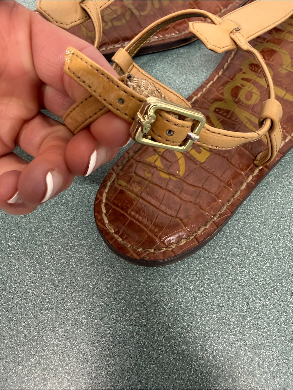 Sam Edelman GIGI Leather T-Strap Flat Sandals - Women’s 9 Tan - Picture 10 of 14